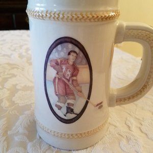 Russ Berrie Ceramic Stein Ice Hockey Player No. 18